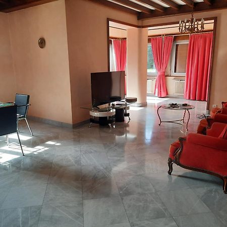 Goutanou 01200 Bed & Breakfast Chatillon-en-Michaille ภายนอก รูปภาพ